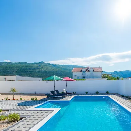 Villa Elysian Blagaj فيلة بلاغاي