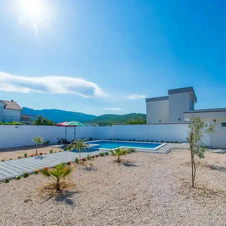 فيلة Villa Elysian Blagaj *