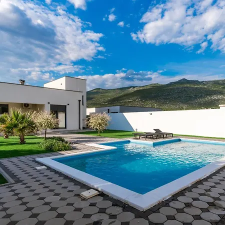 Elysian Villa
